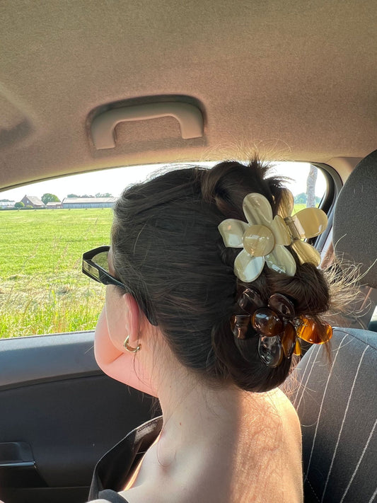 Flower hairclip - Awaire